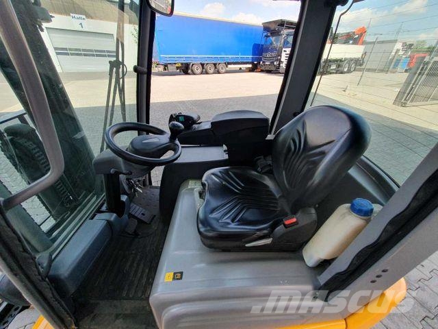 Jungheinrich EFG 215 / Triplex: 4.25m! / SS / nur 3.488h! Empilhadores eléctricos