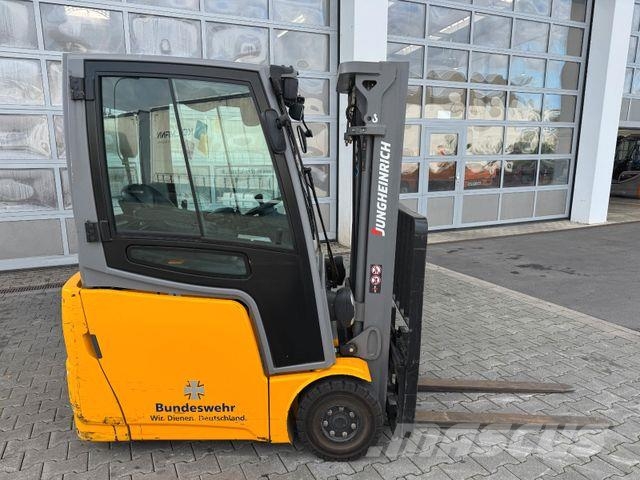 Jungheinrich EFG 215 / Triplex: 4.25m! / SS / nur 716h! Electric forklifts