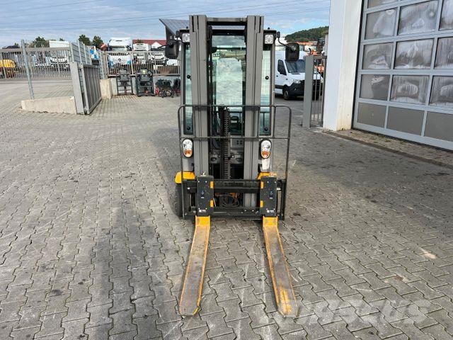 Jungheinrich EFG 215 / Triplex: 4.25m! / SS / 4.029h Electric forklifts