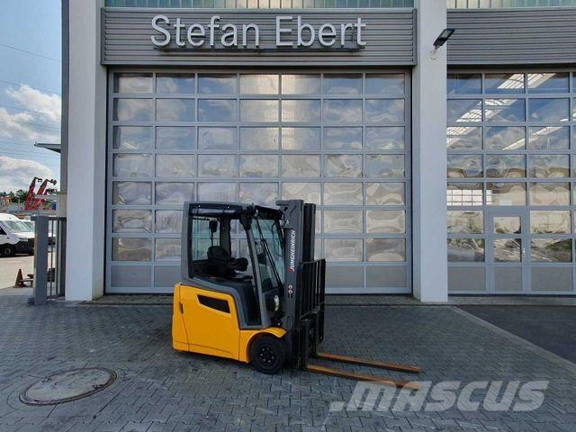 Jungheinrich EFG 215 / Triplex: 4.25m! / SS / nur 3.488h! Empilhadores eléctricos