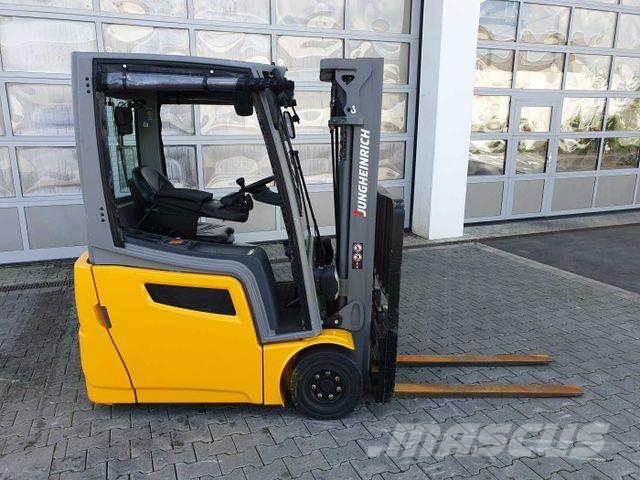 Jungheinrich EFG 215 / Triplex: 4.25m! / SS / nur 3.488h! Empilhadores eléctricos
