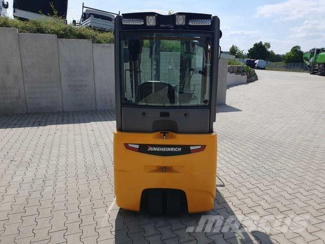 Jungheinrich EFG 215 / Triplex: 4.25m! / SS / nur 3.488h! Empilhadores eléctricos