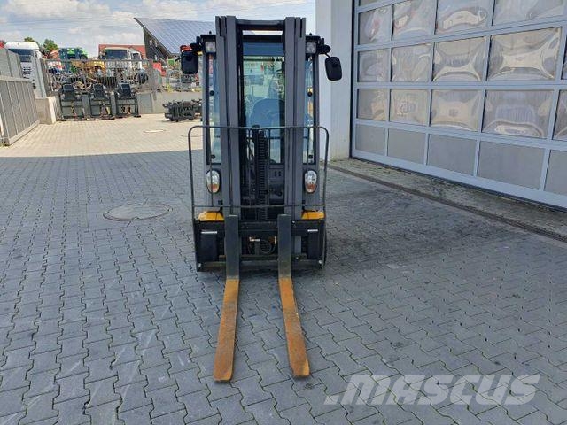 Jungheinrich EFG 215 / Triplex: 4.25m! / SS / nur 3.488h! Empilhadores eléctricos