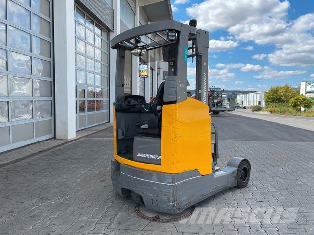 Jungheinrich ETV C16 / Triplex 5.72m / SS / nur 2.953h / 2016 Ретрак/ Високоповдигач с изместване на вилката напред