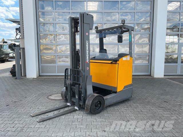 Jungheinrich ETV C16 / Triplex 5.72m / SS / nur 2.953h / 2016 Ретрак/ Високоповдигач с изместване на вилката напред