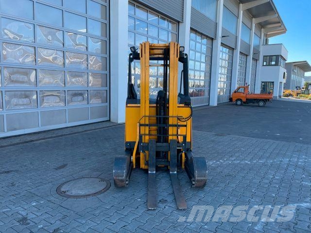 Jungheinrich ETV C16 / Triplex 5.3m / SS / nur 3.594h / 2023 Retraky