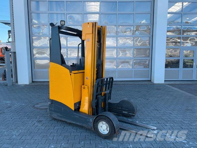 Jungheinrich ETV C16 / Triplex 5.3m / SS / nur 3.594h / 2023 Retraky