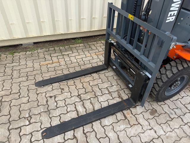 JX Power CPC25 / 2.5 Diesel /Sideshift 柴油叉车