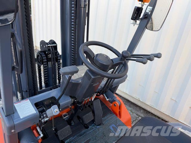 JX Power CPCD35 / 3.5T Diesel /Sideshift/Freihub Diesel Stapler