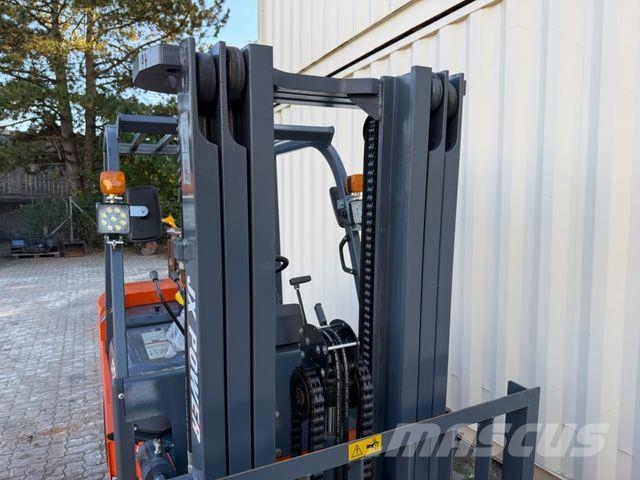 JX Power CPCD35 / 3.5T Diesel /Sideshift/Freihub Diesel Stapler