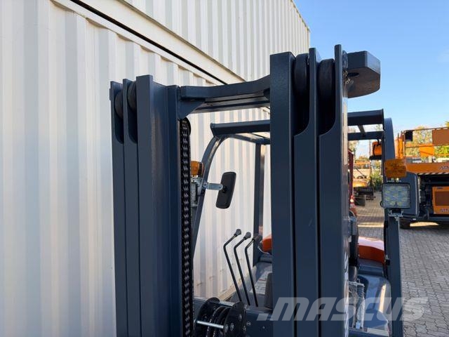 JX Power CPCD35 / 3.5T Diesel /Sideshift/Freihub Diesel Stapler