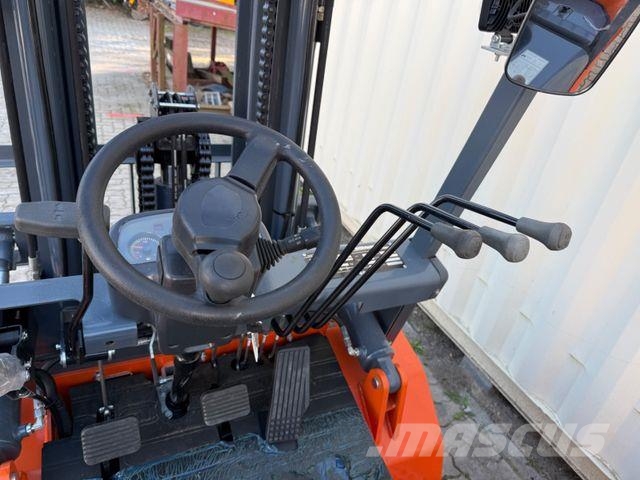 JX Power CPCD35 / 3.5T Diesel /Sideshift/Freihub Diesel Stapler
