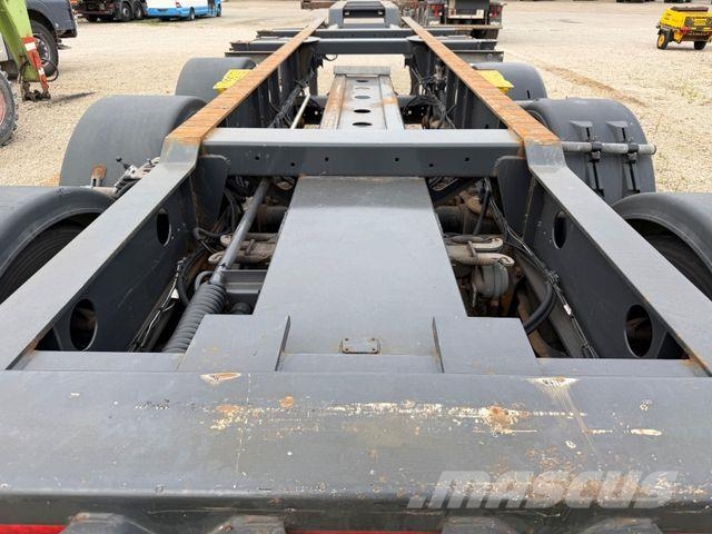 Kässbohrer CS, 1x20, 2x20, 1x30 & 1x40 Fuß-Container, SAF Tieflader-Auflieger