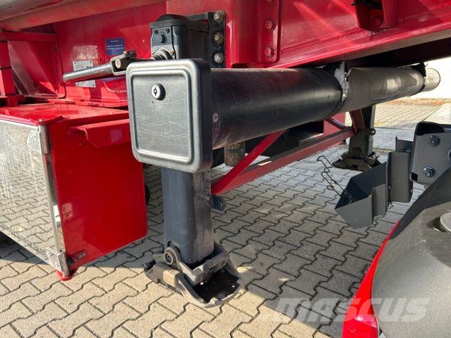 Kässbohrer XS Kippsilo / 40 m³ / eigene Hydraulik Pumpe Tankauflieger