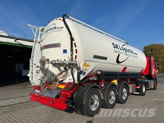 Kässbohrer XS Kippsilo / 40 m³ / eigene Hydraulik Pumpe Tankauflieger