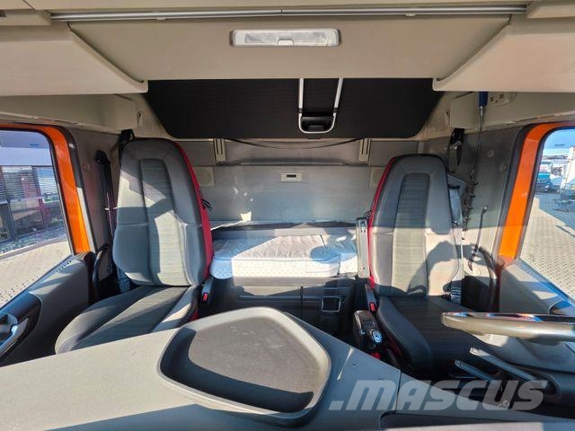 Kempf MULDE MIT KLAPPE!! / VOLVO 500 / KOMPLETT !! Kippladerauflieger