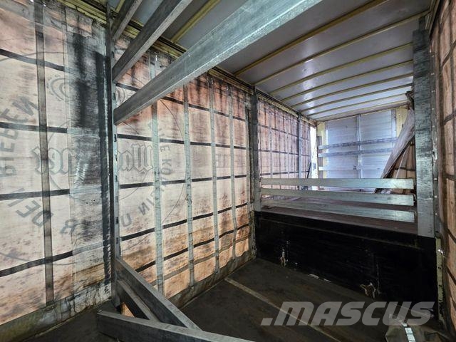 Kempf SP35/3 Curtainsiderauflieger