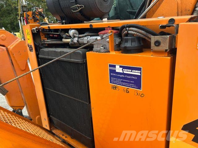 Kiefer Boki 4551 / 4x4x4 / Friedhofsbagger Wielgraafmachines