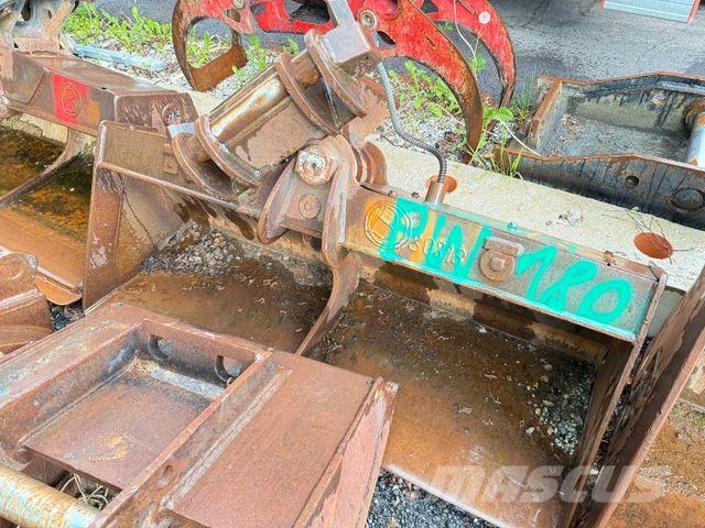 Komatsu 2 Stück PW 180-7E0 Schnellwechsler 2x Löffel Top Εκσκαφείς με τροχούς - λάστιχα
