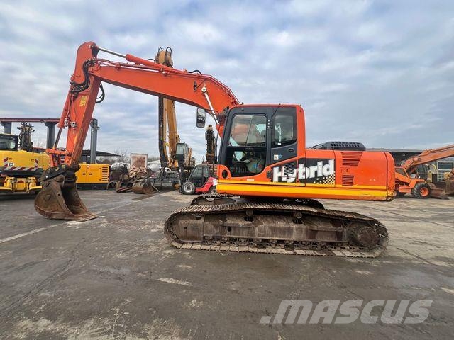 Komatsu HB 215 LC-1 حفارات زحافة