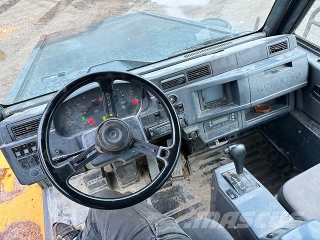 Komatsu HM 400-2 Dumper Mulde Dumper - Knickgelenk