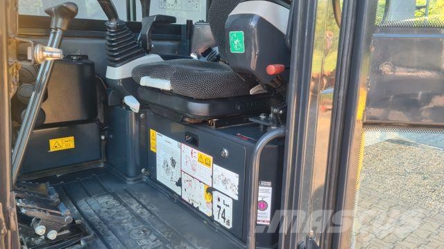 Komatsu PC 26 MR3 - Powertilt HS03 - Miniexcavadoras