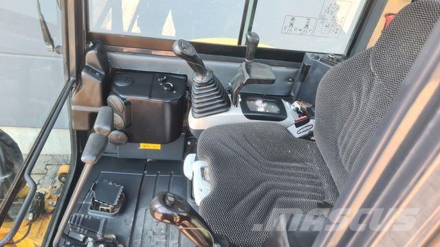 Komatsu PC 26 MR3 - Powertilt HS03 - Miniexcavadoras