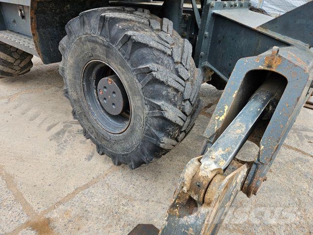 Komatsu PW 180 - 7 *2011*14.095h*Mono-Boom*4 × Pratze* Gumikerekes kotrók