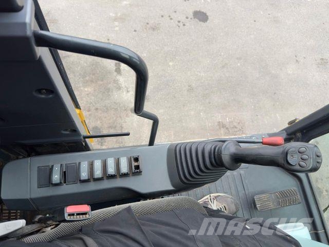 Komatsu PW148-10 Mobilbagger 90kW 4x4 Bj.2018 Escavadoras de rodas