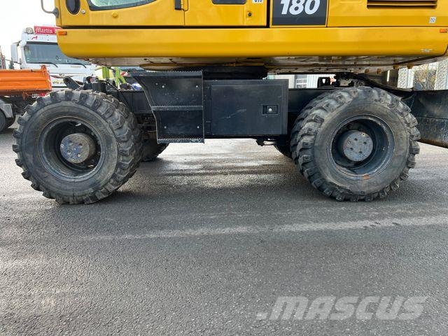 Komatsu PW180-10 Mobilbagger OilQuick Löffel Gumikerekes kotrók