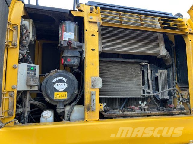 Komatsu PW180-10 Mobilbagger OilQuick Löffel Gumikerekes kotrók