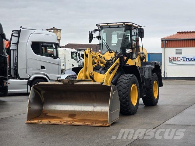 Komatsu WA 200 * WENIG BELASTET * TOP * NEUE REIFEN Wheel loaders