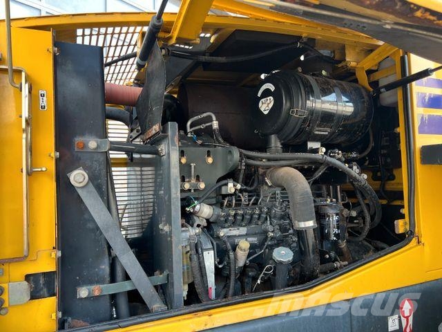 Komatsu WA 250 PT - 5H / 12.390h / Kolesové nakladače
