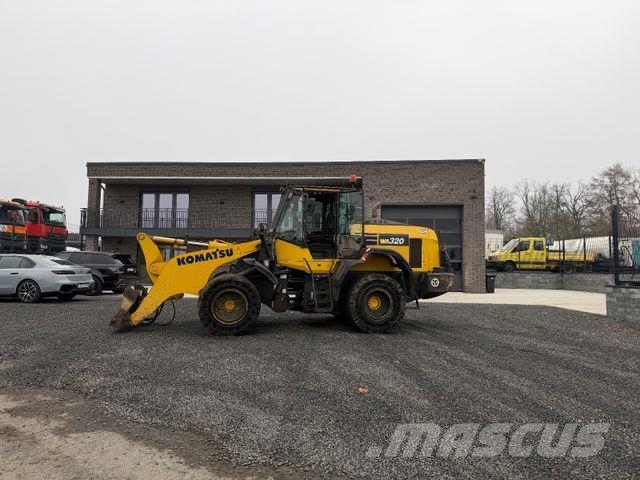 Komatsu WA 320 -8 Radlader Highlift Vollgummi Wartung Kolové nakladače