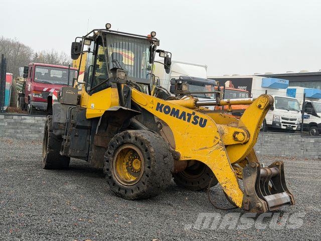 Komatsu WA 320 -8 Radlader Highlift Vollgummi Wartung Kolové nakladače