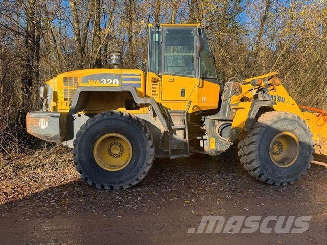 Komatsu WA 320Radlader inkl. Schaufel Wheel loaders