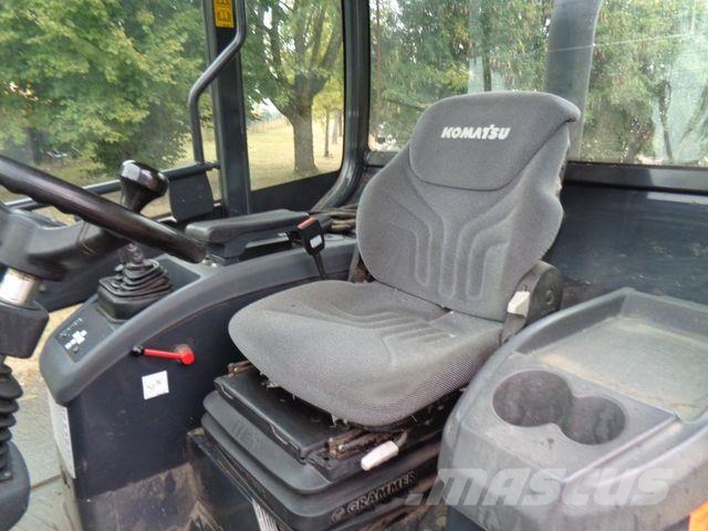 Komatsu WA 70-7 Chargeuse sur pneus