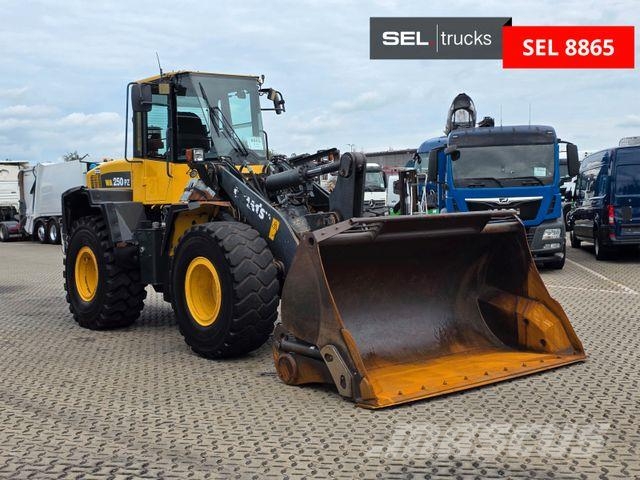 Komatsu WA250PZ-6 / Hochkippschaufel !!! TOP Radlader