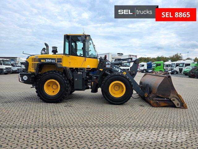 Komatsu WA250PZ-6 / Hochkippschaufel !!! TOP Radlader