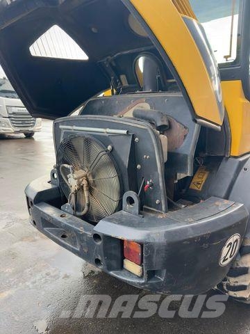 Komatsu WA70-6 Radlader inkl. Gabel Schaufel 2013 45kW Pale gommate