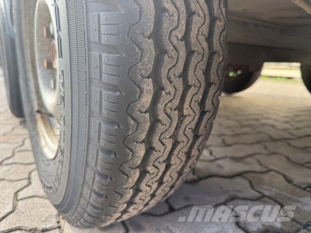  Köper Anhänger mit Verladerampen / TÜV 01/28 Лёгкие прицепы