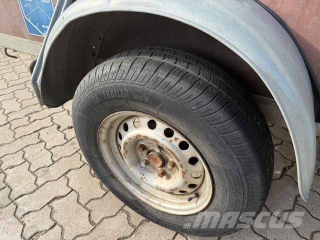  Köper Anhänger mit Verladerampen / TÜV 01/28 Лёгкие прицепы