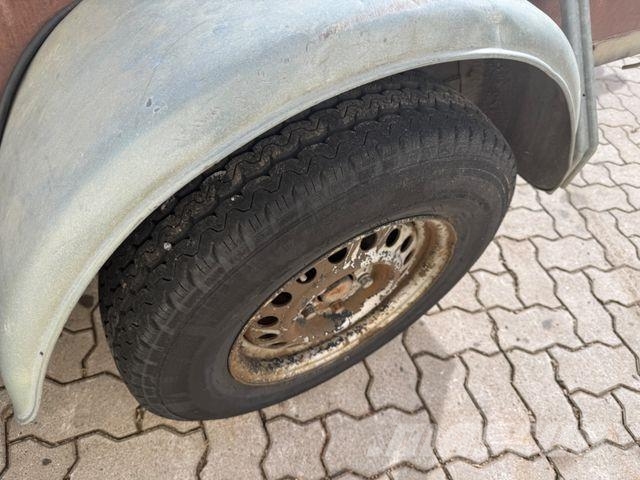  Köper Anhänger mit Verladerampen / TÜV 01/28 Лёгкие прицепы
