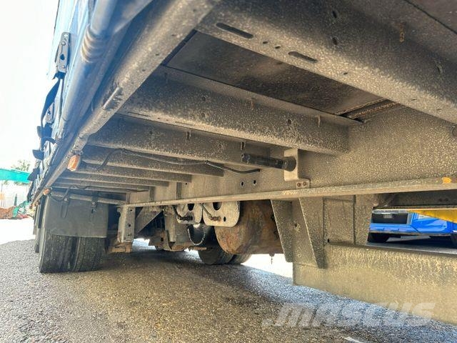 Kotschenreuther TPS218 9 METER AUFBAU LÄNGE 3,10 INNENHÖHE Curtainsideranhänger