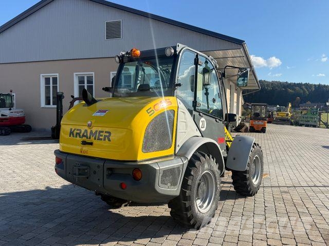 Kramer 5085 mit Schaufel und Gabel Iekrāvēji uz riteņiem