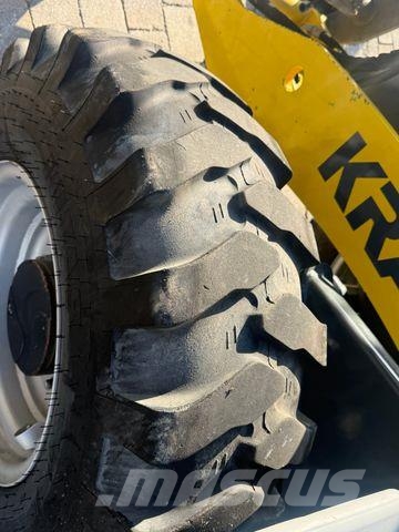 Kramer 5085 mit Schaufel und Gabel Iekrāvēji uz riteņiem