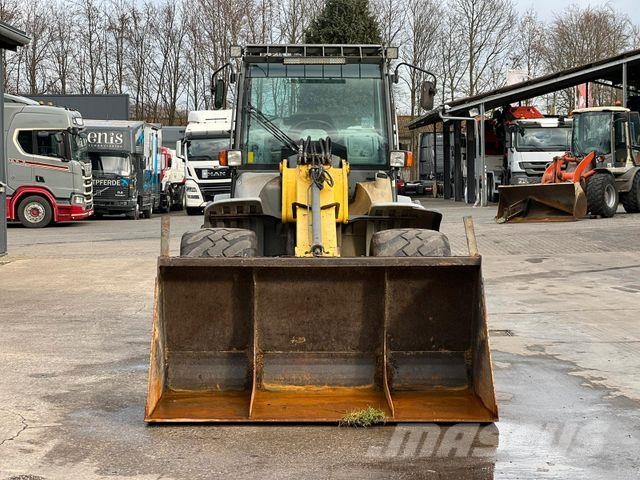 Kramer 680T Tele-Radlader inkl.Schaufel Cargadoras sobre ruedas