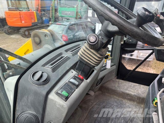 Kramer 8155 org . 2570 Std aus 1 Hd Bj 2020 Scheckheftg Rataslaadurid
