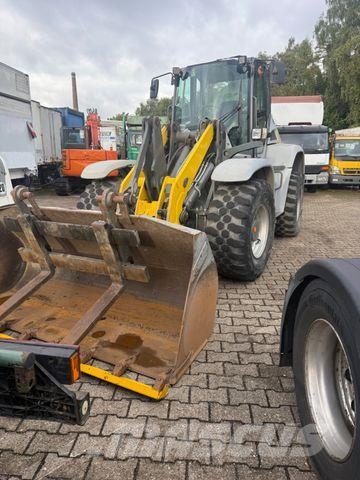 Kramer 8155 org . 2570 Std aus 1 Hd Bj 2020 Scheckheftg Rataslaadurid