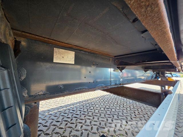Krone SD | Lenkachse | Liftachse I Beschädigung Curtainsiderauflieger